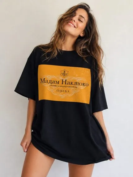 Футболка Мадам Наклюко oversize